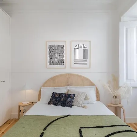 Апартаменты Casa Boma - Sophisticated With Private Terrace - Alcantara Vi *