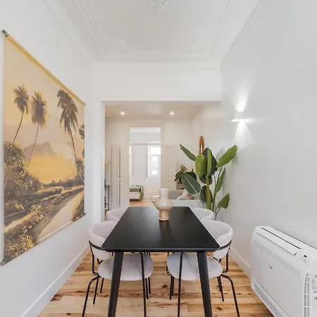 Casa Boma - Sophisticated With Private Terrace - Alcantara Vi ליסבון